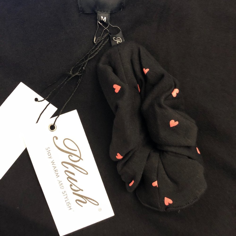Plush Pink Heart Robe + Scrunchie Set - Picture 8 of 9